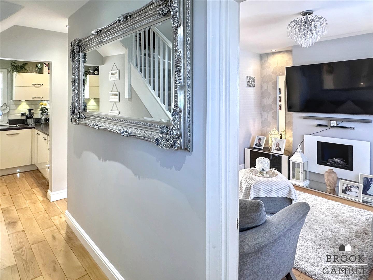 3 Bedroom House. Downs Avenue in Eastbourne, East Sussex 17